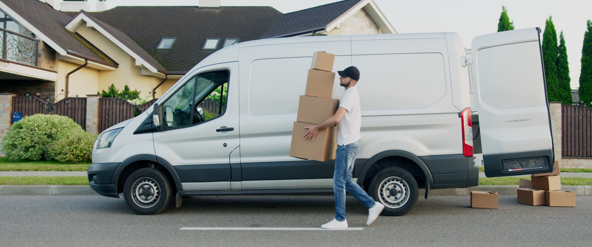 The Average Cost of Long Distance Moves